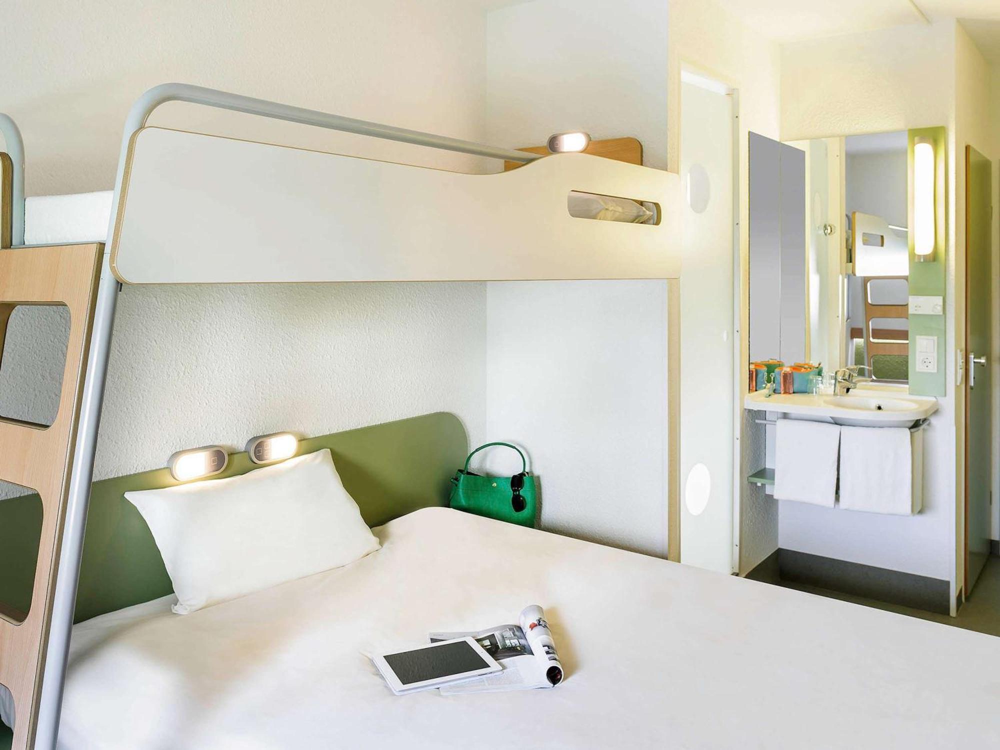 Ibis Budget Roye Руа Экстерьер фото